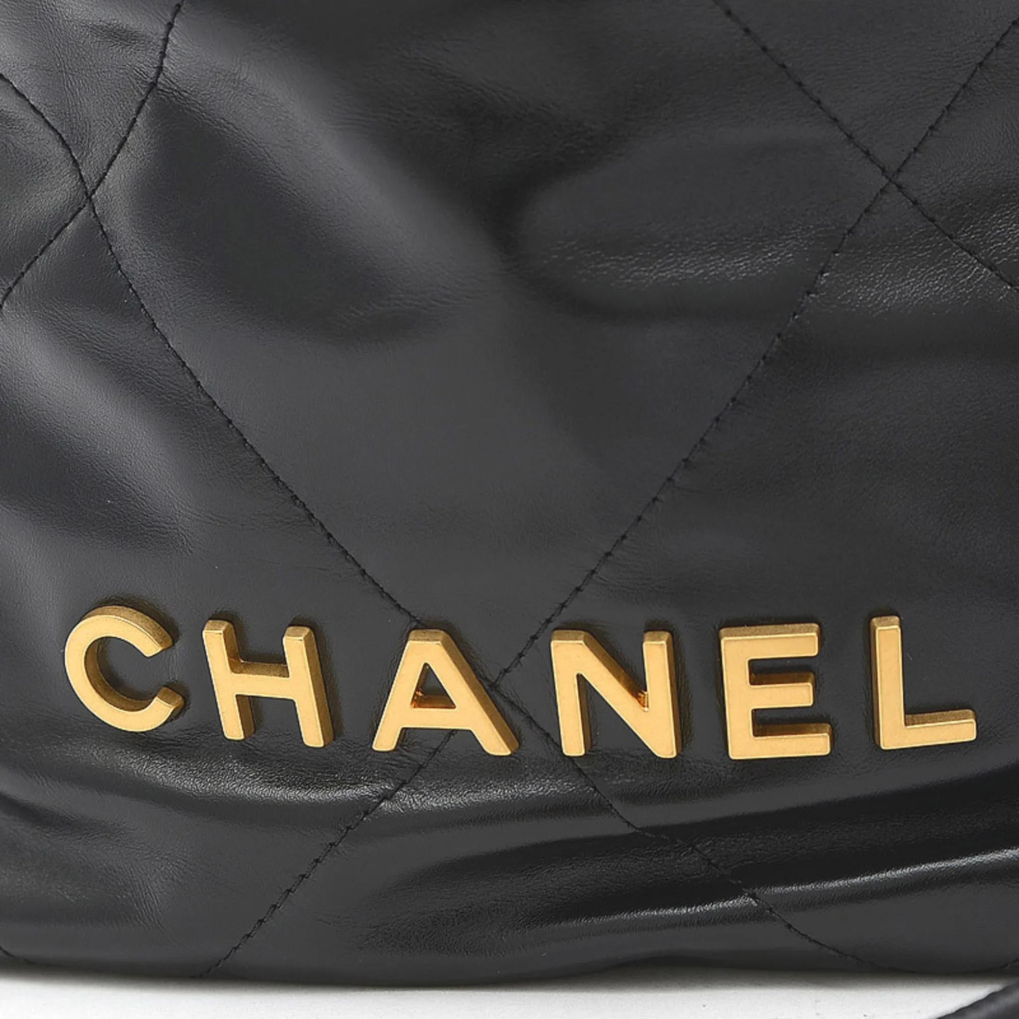 CHANEL22 mini handbag chain shoulder calfskin black AS3980