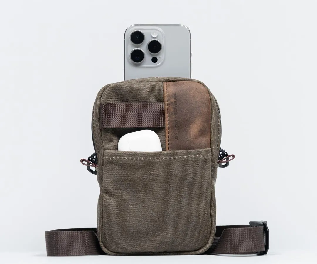 Essential iPhone Pouch