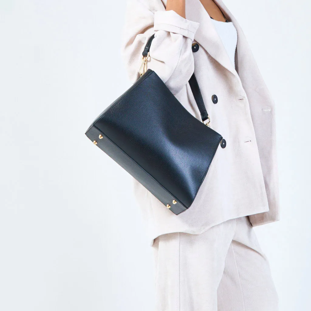 Structured leather handbag with top handle wholesale
