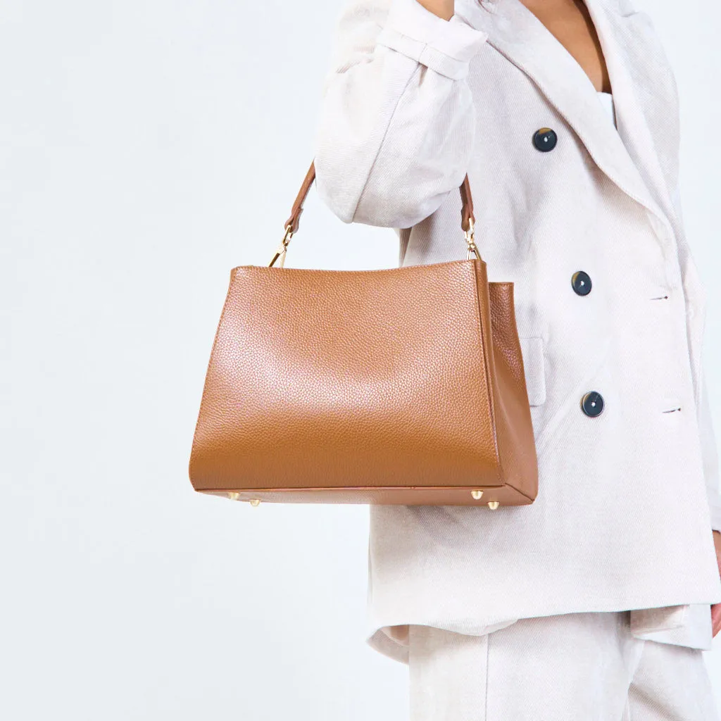 Structured leather handbag with top handle wholesale